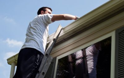 4 Tips for Cleaning Gutters